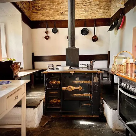 Pazo De Cedofeita - - Casa Historica Del S Xvi Con Privada Hébergement de vacances *