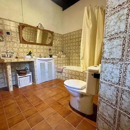 Hébergement de vacances Pazo De Cedofeita - - Casa Historica Del S Xvi Con Privada Ribadeo